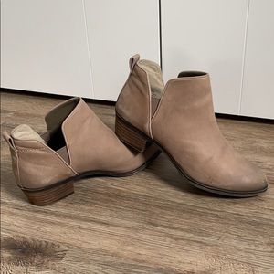 Nude Nordstrom BP ankle booties